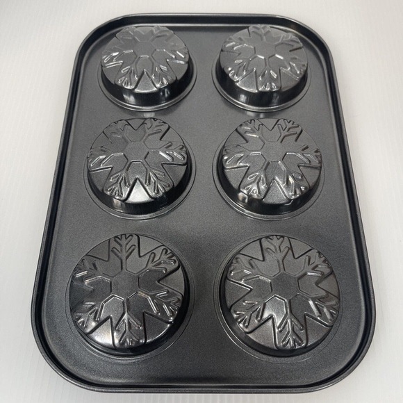 2 AVON Snowflake Baking Pan Carbon Steel w/Nonstick Coating 10 1/2" L x 7 1/2" W - Picture 3 of 6